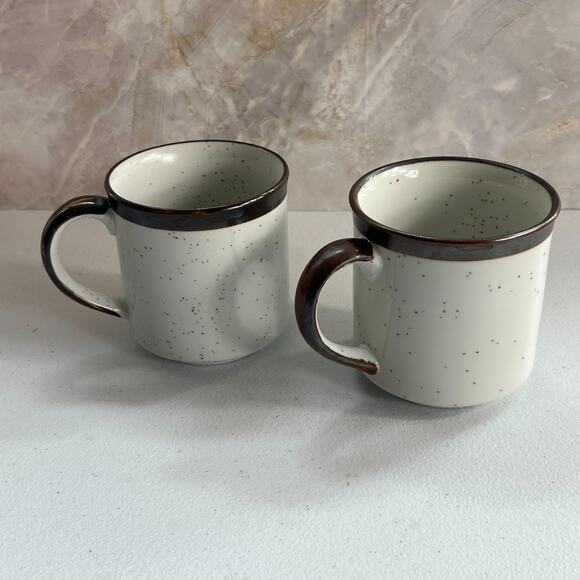 Ceramic Mug Set Of 2 With Hidden 3D Snail & Bunny 3.5" - Picture 2 of 12